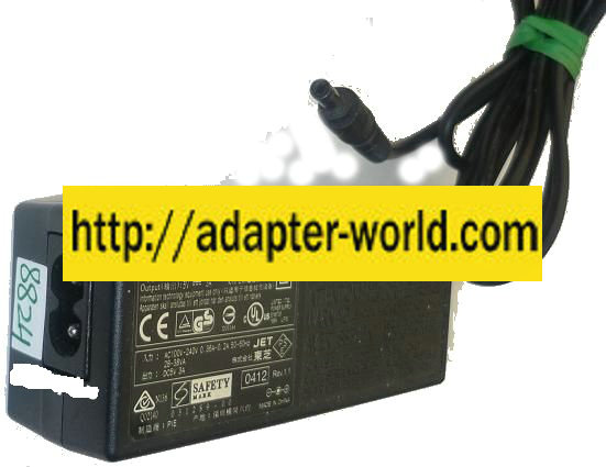 TOSHIBA P015RW05300J01 AC ADAPTER 5VDC 3A NEW -( ) 1.5x4x9.4mm