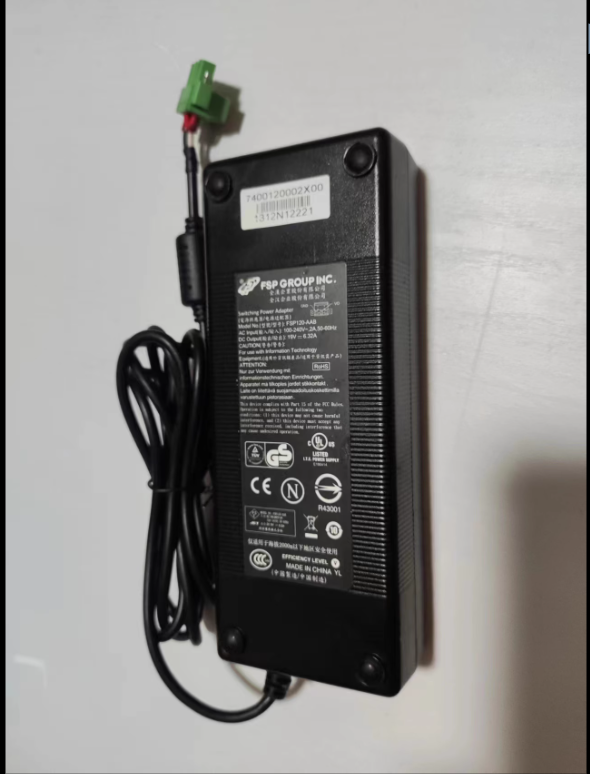 *Brand NEW* FSP FSP120-AAB 2P3P4P2 19V 6.32A AC DC ADAPTHE POWER Supply