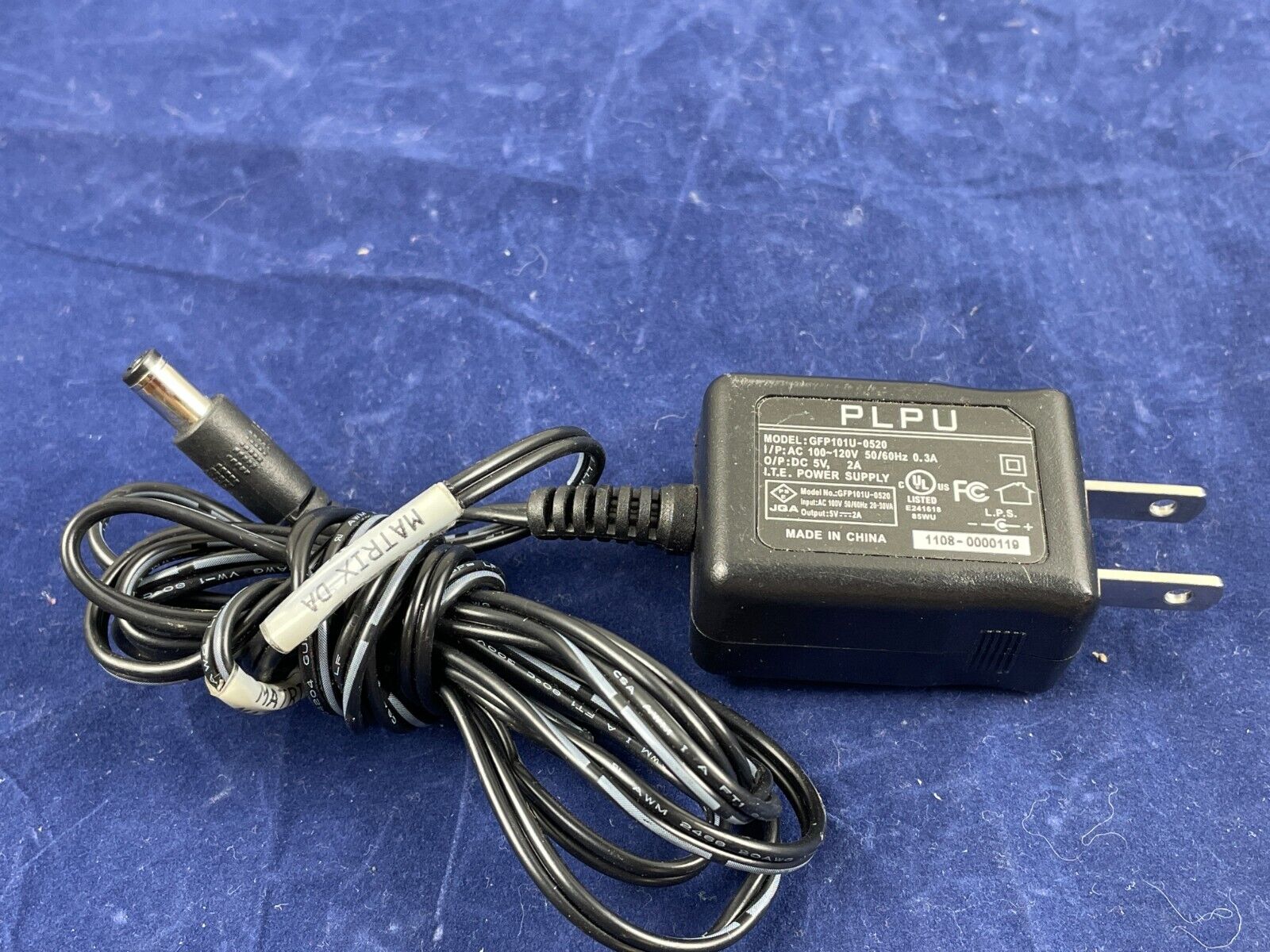 *Brand NEW*GFP101U-1210 Switching PLPU AC/DC Power Adapter