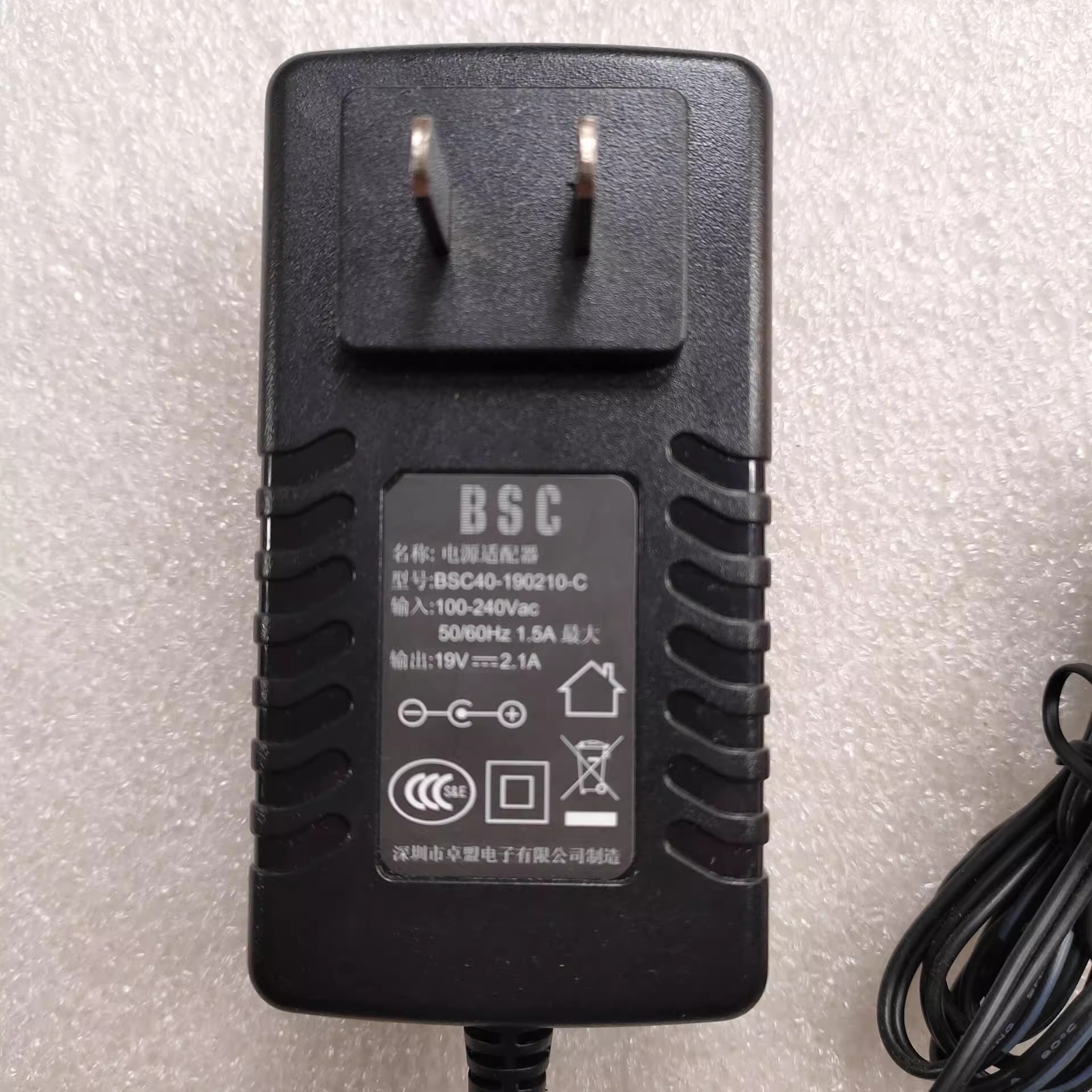 *Brand NEW*3.5MM*1.35MM BSC AC100-240V 50/60Hz 19V 2.1A AC DC ADAPTHE BSC40-190210-C POWER Supply