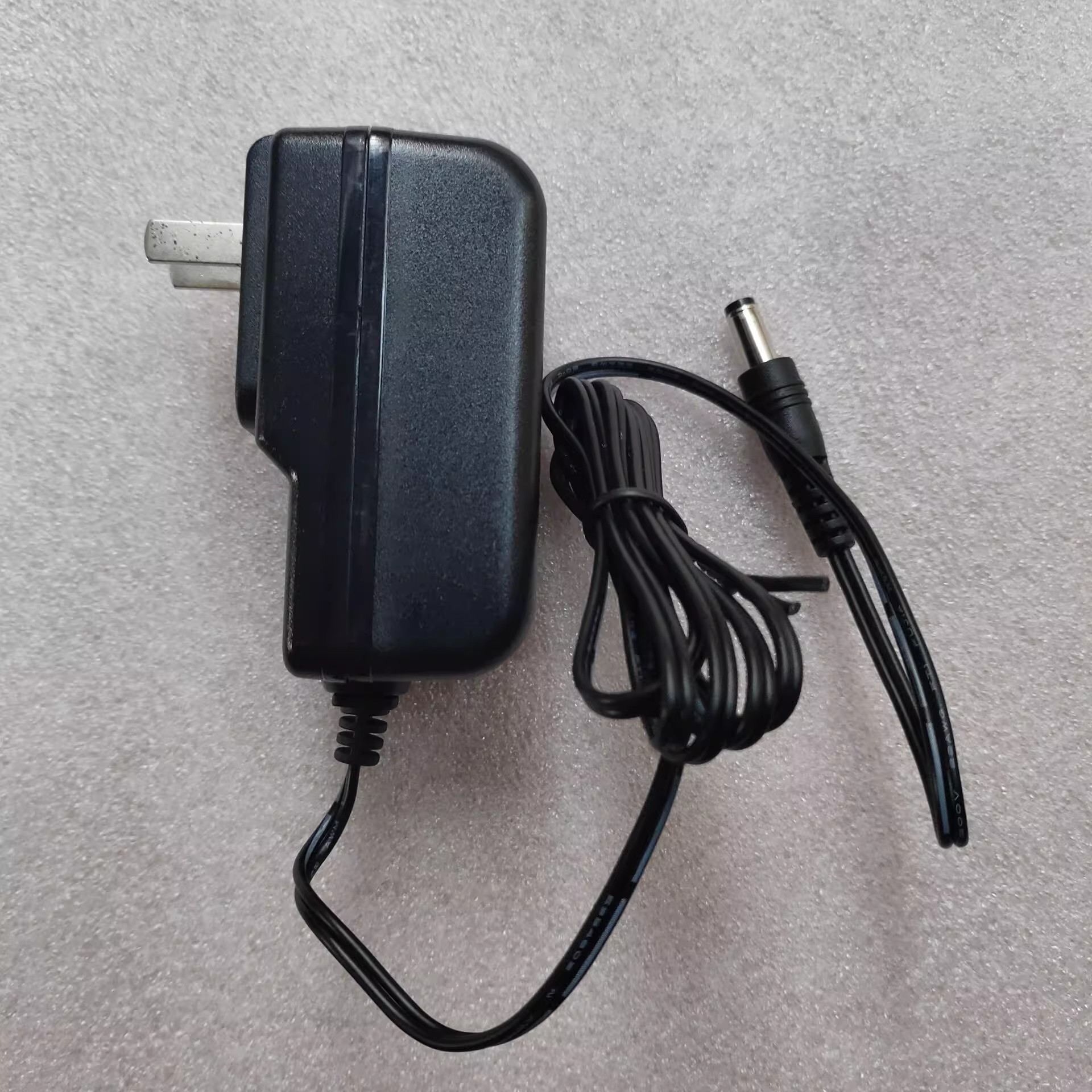 *Brand NEW*5.5MM*2.1MM AC100-240V 50/60Hz 12V 2000MA AC DC ADAPTHE FJ-SW1202000N POWER Supply