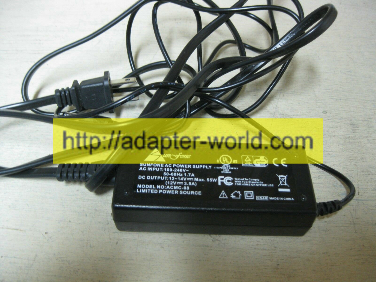 *100% Brand NEW* MODEL ACMC-08 AC INPUT 100-240V DC 12-14V AC POWER SUPPLY